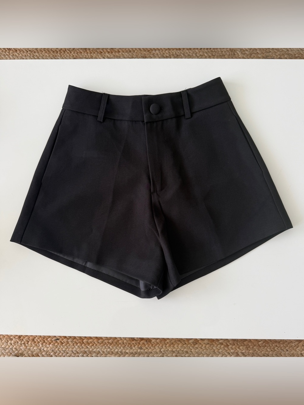 NWT High-Waist Black Women's Tailored Shorts - Small